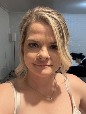 Victoria, 34