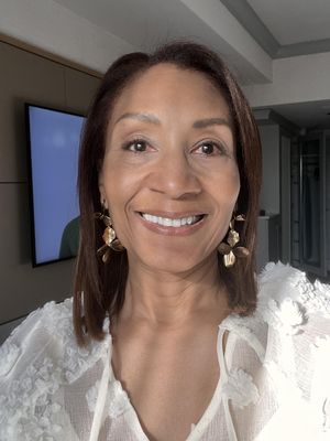 Michelle, 59