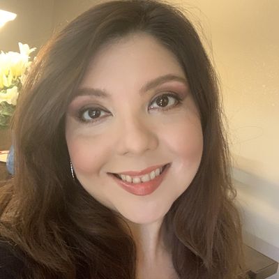Veronica, 55