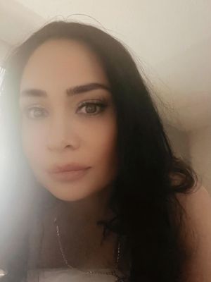 Yesenia, 39