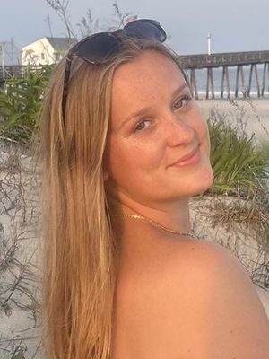 Sarah, 20