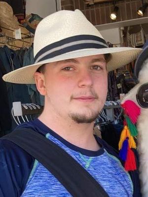Andy, 23