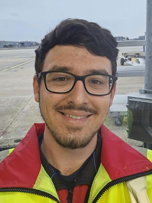 Robbie, 23