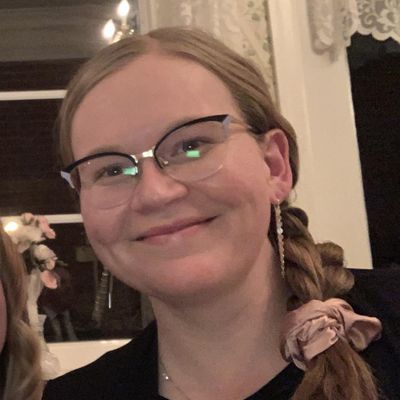 Colleen, 36
