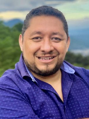 Alvaro, 46