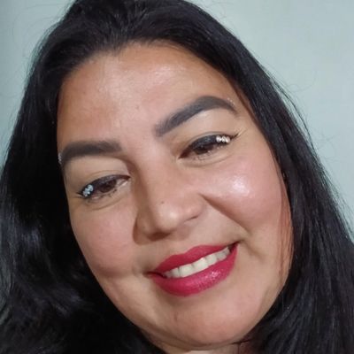 Gabriela, 48