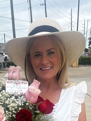 Leslie, 50