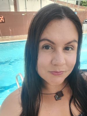 Claudia, 34