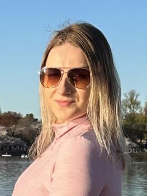Lucy, 31