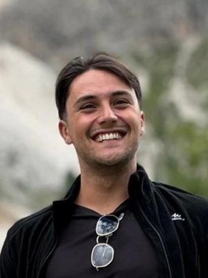 Francesco, 27