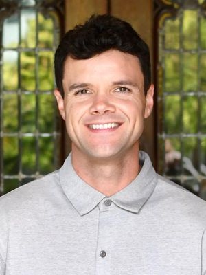 Daniel, 33