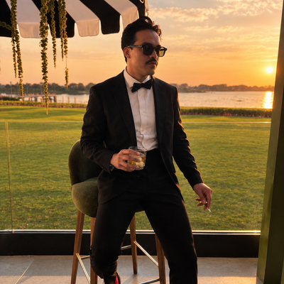 Xavier, 32