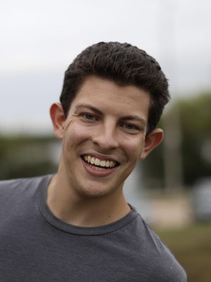 Daniel, 26
