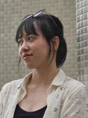 Emma, 29
