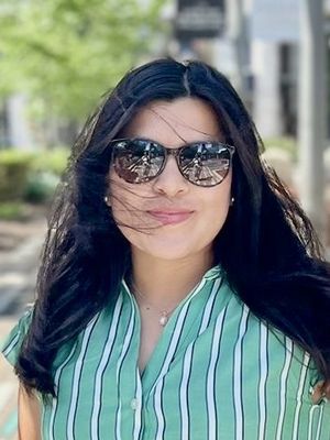 Marisol, 26