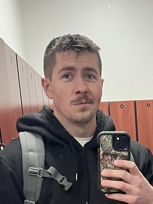 Jonathan, 20