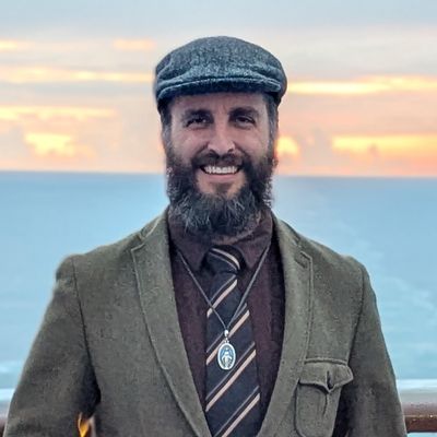 Quinn, 35