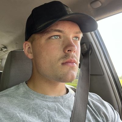Jon, 19
