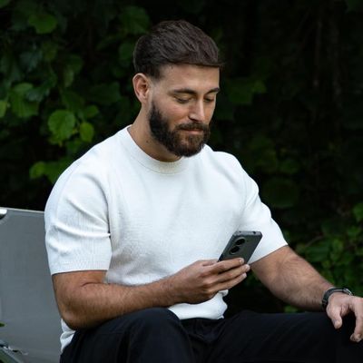 Stephane, 33
