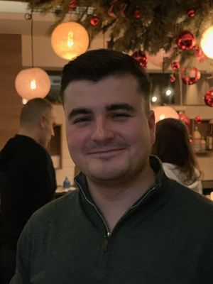 Leo, 24