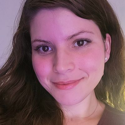Mary, 32