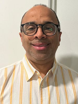 Lisandro, 52