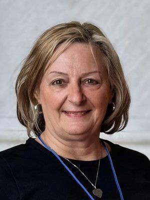 Ellen, 65