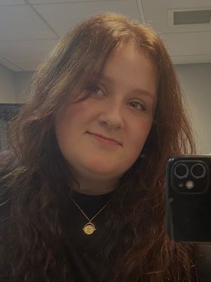 Veronica, 21