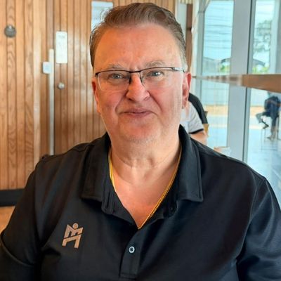 Douglas, 61