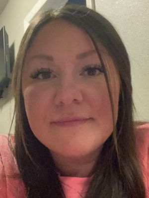 Ashlie, 41