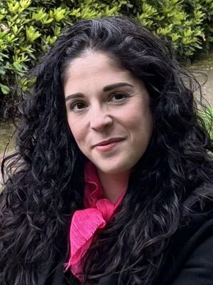 Stephanie, 36