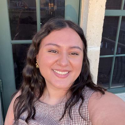 Mariana, 23