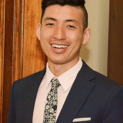 Andrew, 28