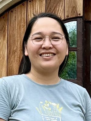 Jasmin, 35