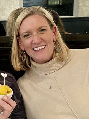 Leslie, 49