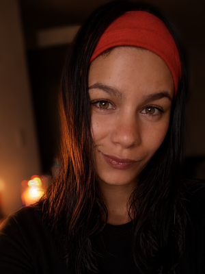 Paula, 27