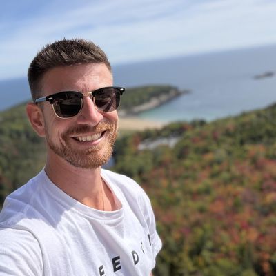 John, 33