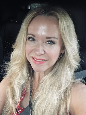 Angela, 55
