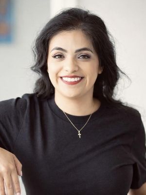 Karen, 35