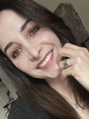 Camila, 30