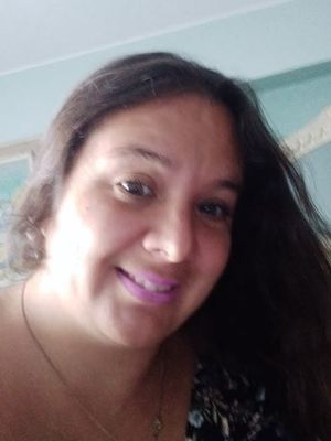 Maria Sol, 44