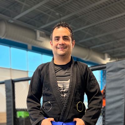 Eduardo, 42