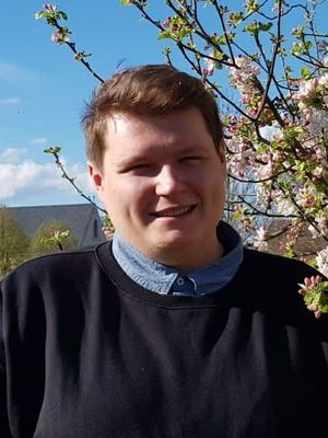Max, 23