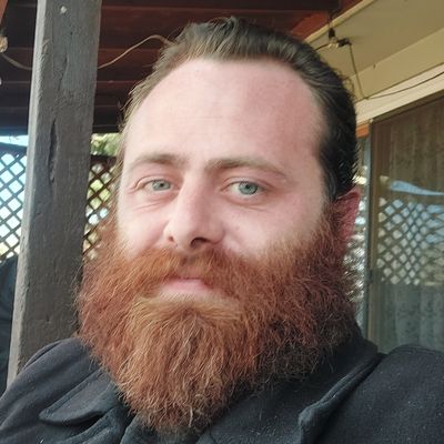 Alex, 33
