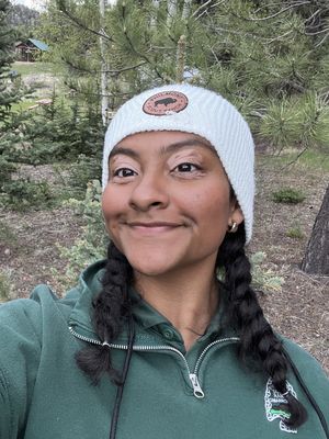 Cassy, 22