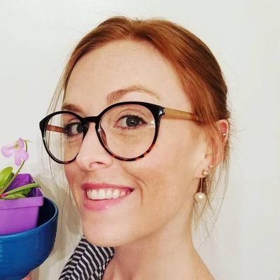 Anne, 38