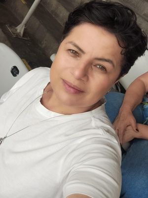 Elizabete, 45