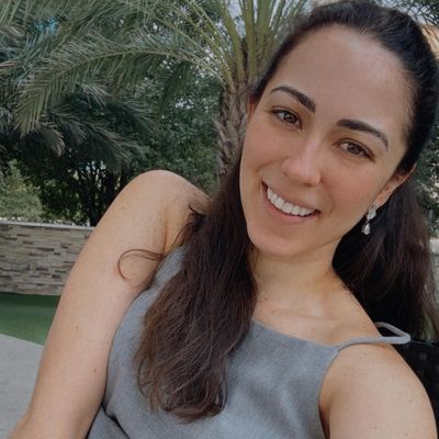 Deborah, 37