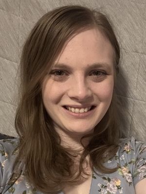 Lauren, 28