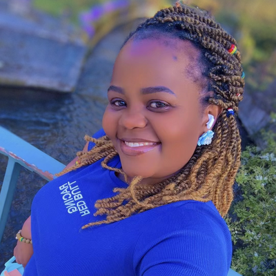 Betinah, 33